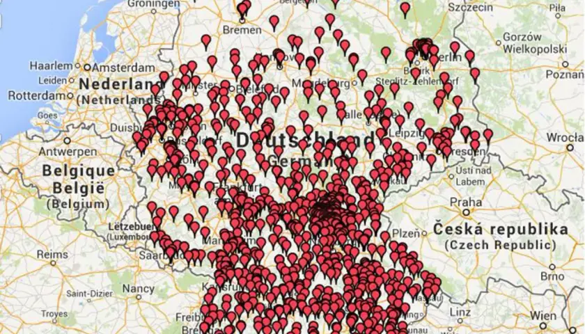 Karte von Deutschland mit vielen roten Markierungen, die die Frage beantworten, wie viele Biersorten es in Deutschland gibt.